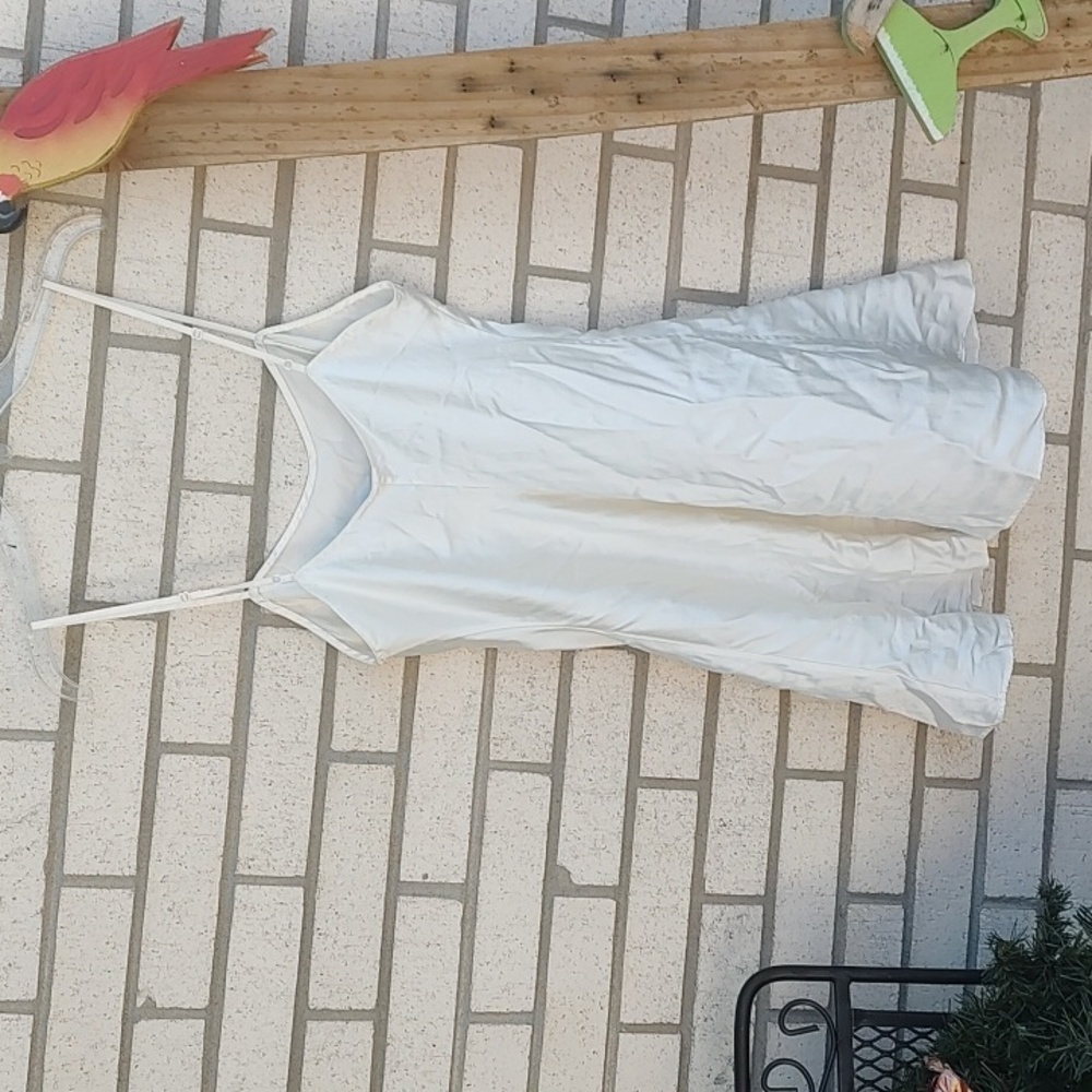 White Slip - Picture 9 of 9